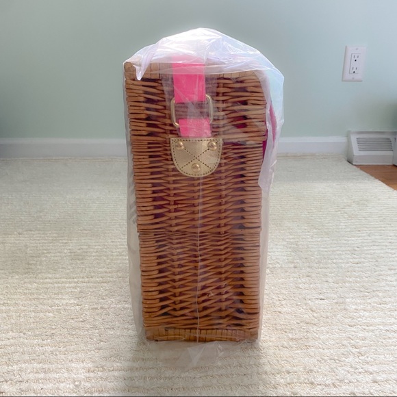 NWT Lilly Pulitzer Wicker Wine Basket - Picture 6 of 8
